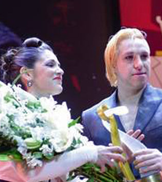 Vittoria degli argentini Hugo Mastrolorenzo e Agustina Vignau ai mondiali di tango di Buenos Aires, categoria “Escenario”. Al quarto posto gli italiani Simone Facchini e Gioia Abballe