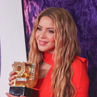 Shakira trionfa ai “Premios Juventud”